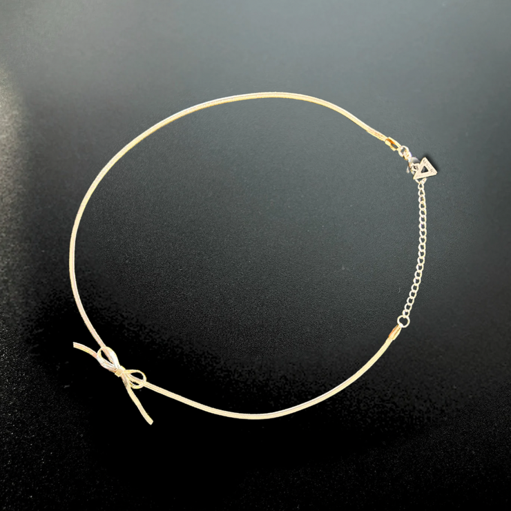 Femme Bow Necklace – Gold | DIPHDA