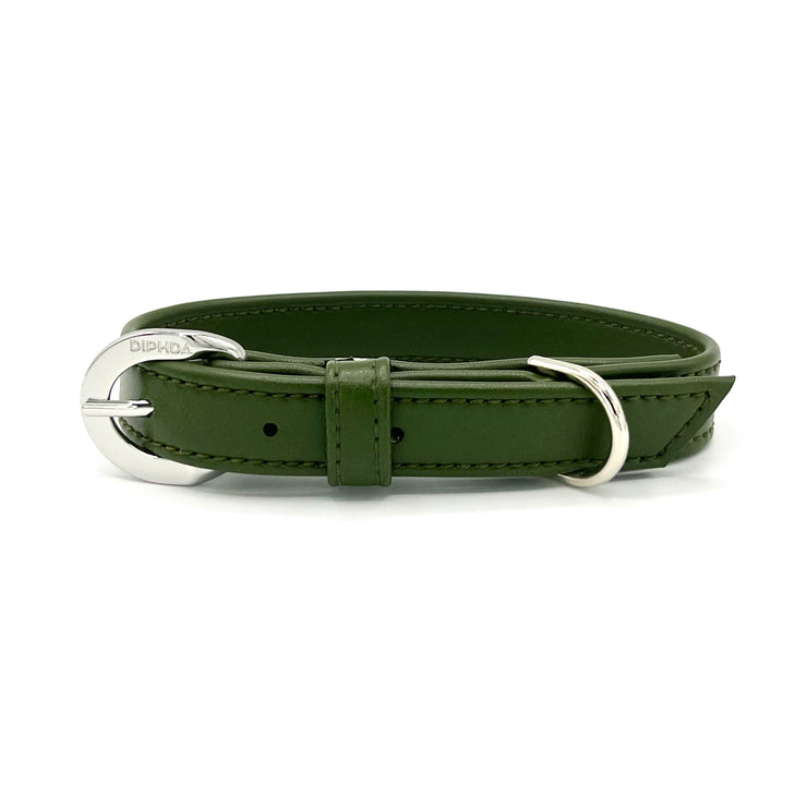 luxury vegan cactus leather collar and leash. Paired with our crystal charm jewelry for both people and pets. Designed for both dogs and cats and made in Los Angeles, CA. Our accessories are sustainable and we are women-owned. 